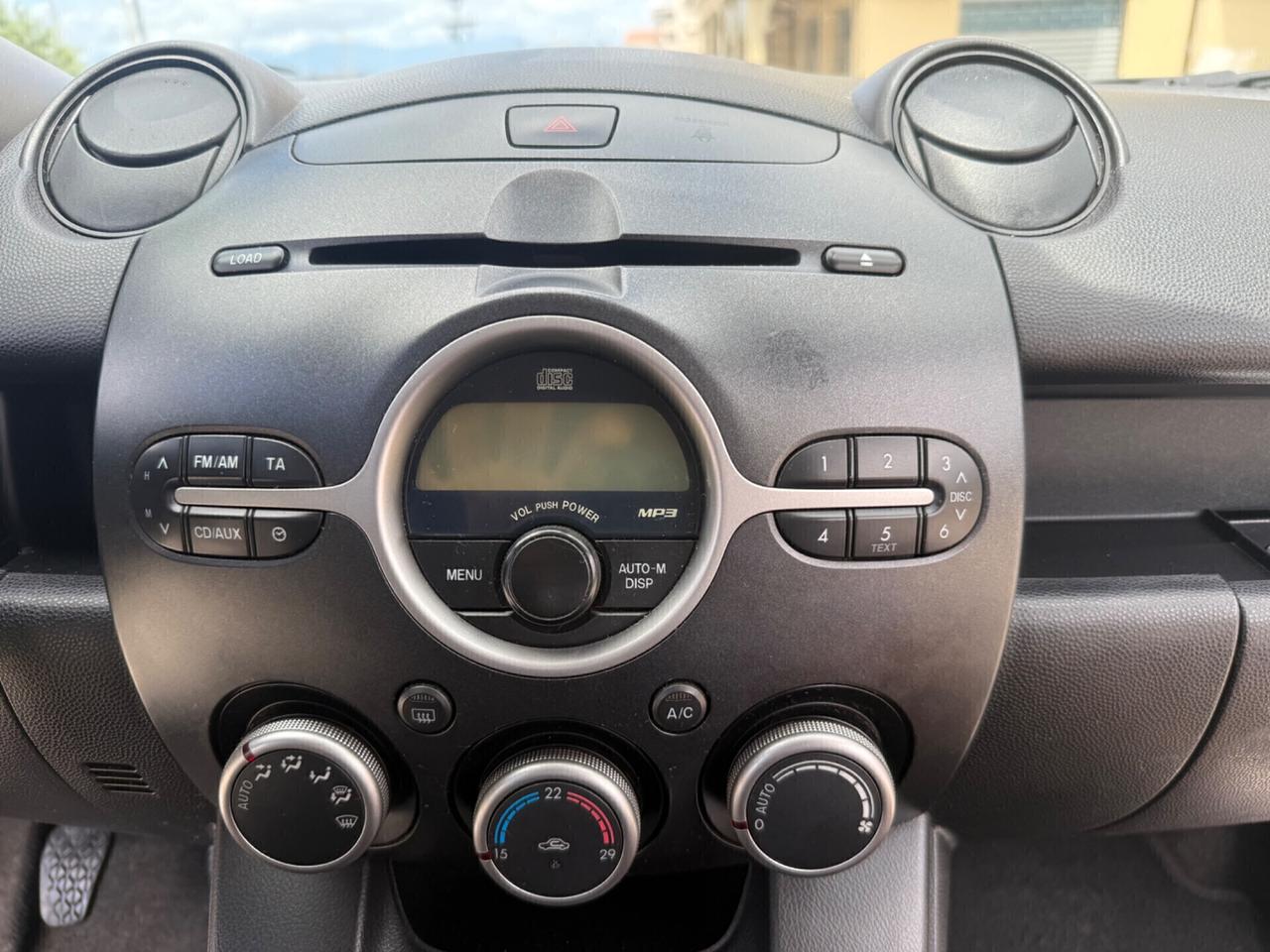 Mazda2 1.3 16V 86CV neopatentato