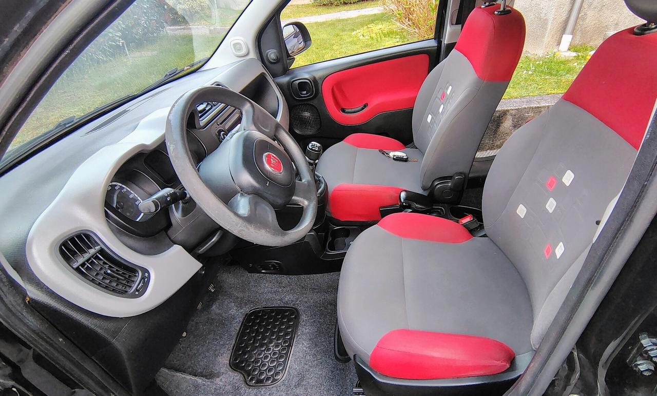 FIAT PANDA LOUNGE 1.2 BENZINA 69 CV