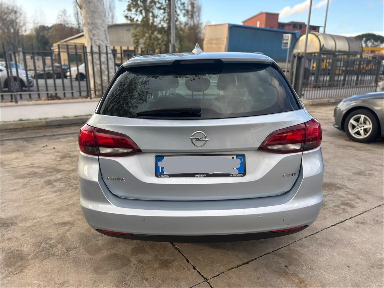Opel Astra 1.6 CDTI