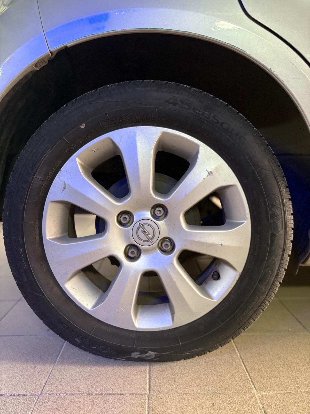 Opel Agila 1.2 benzina