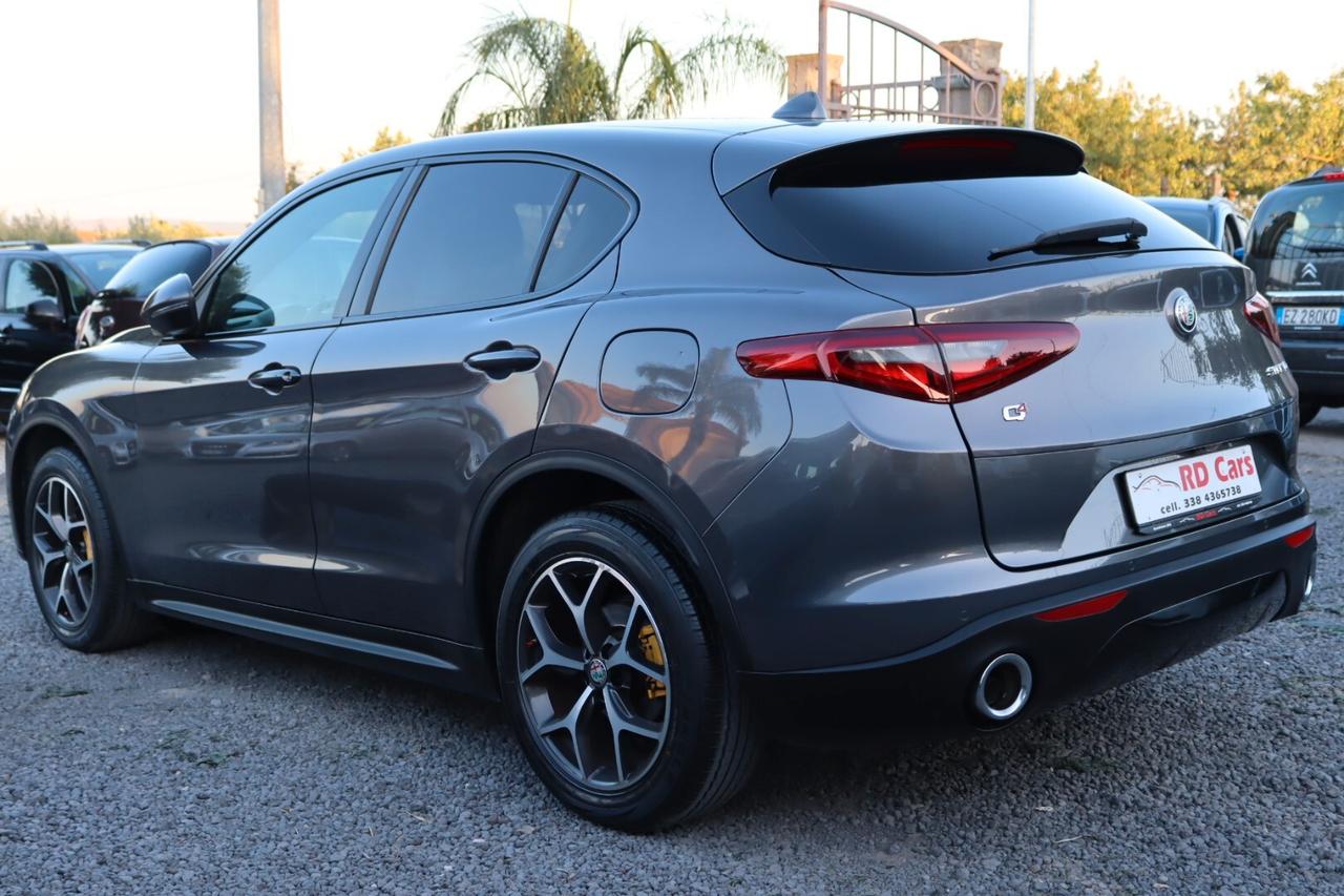 Alfa Romeo Stelvio 2.2 Turbodiesel 210 CV AT8 Q4 Executive