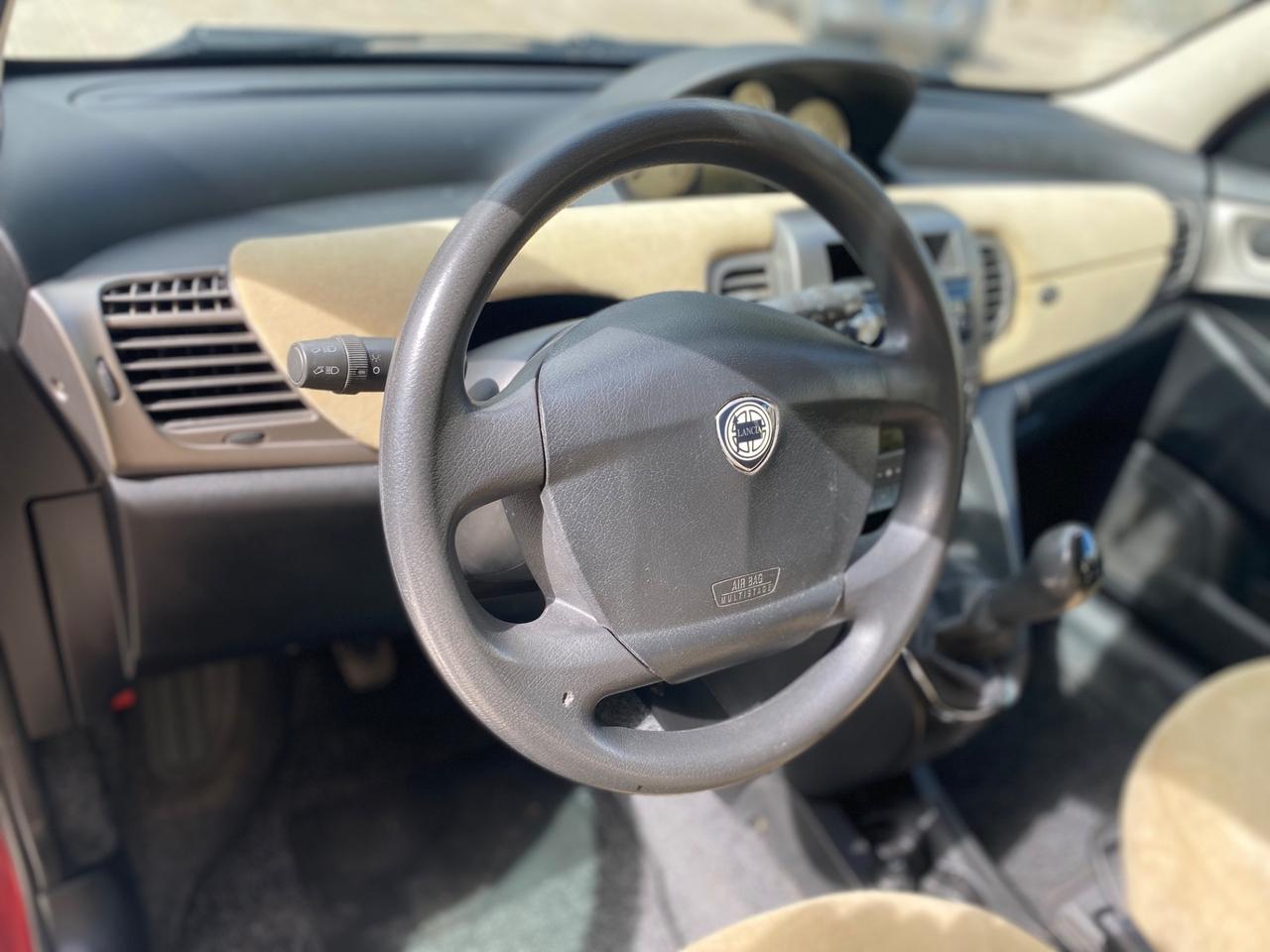 Lancia Ypsilon 1.3 Multijet 16V Platino
