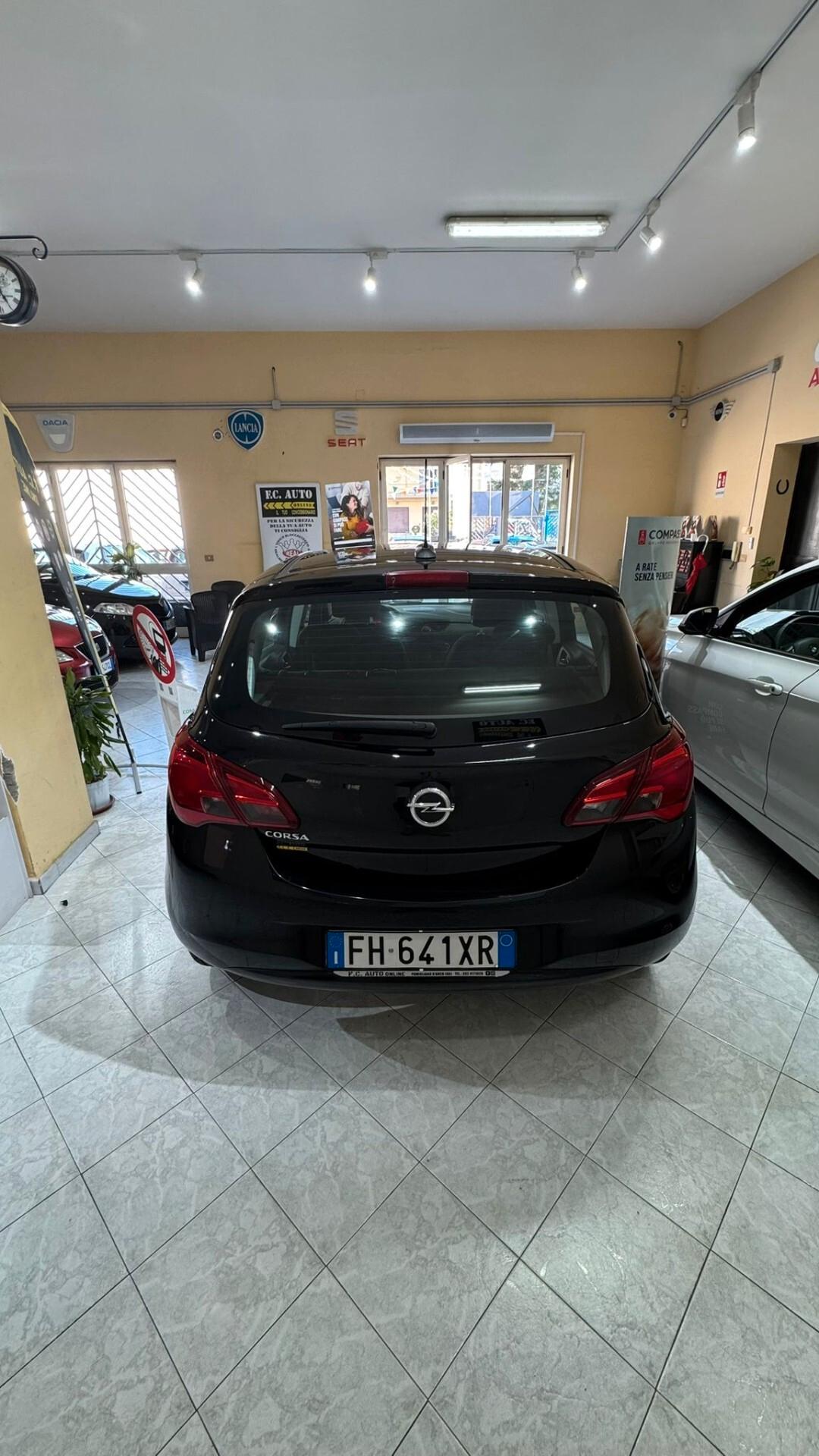 Opel Corsa 1.2 5 porte