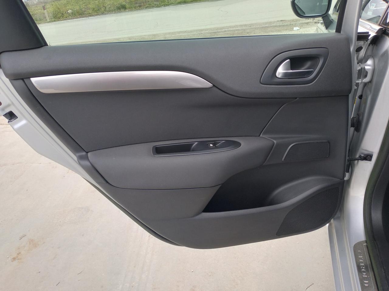 Citroen C4 1.6 e-HDi 115 airdream Exclusive