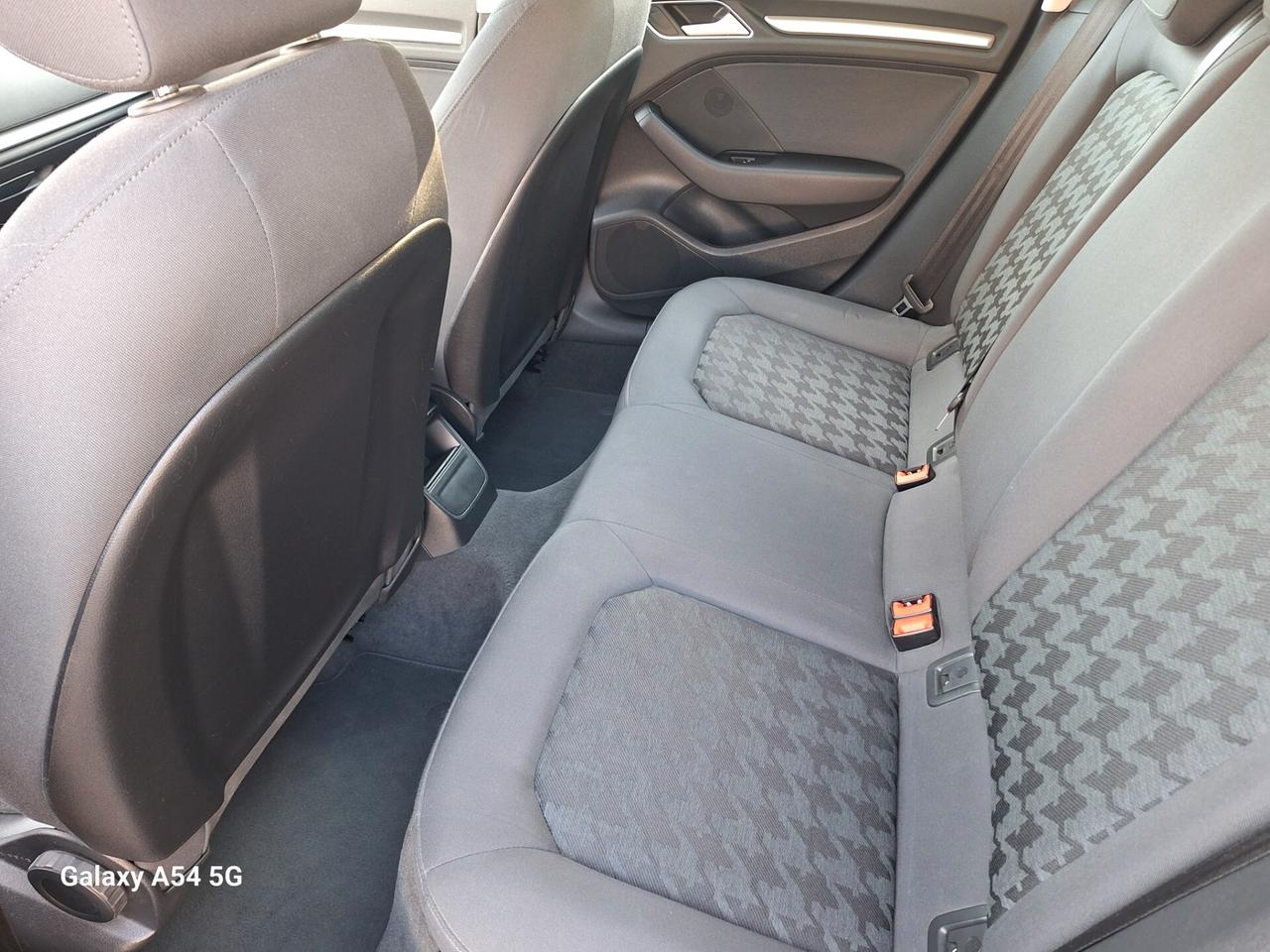 Audi A3 1.6 TDI Attraction S Tronic