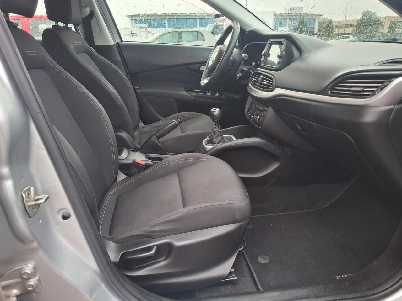 Fiat Tipo 1.4 T-Jet 120CV GPL SW Lounge-EURO 6b-