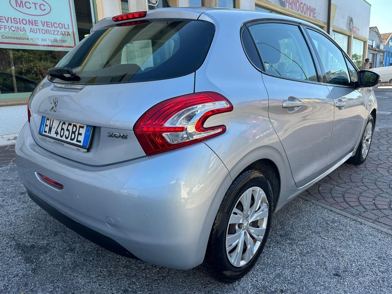 Peugeot 208 PureTech 68 5 porte Active Metano