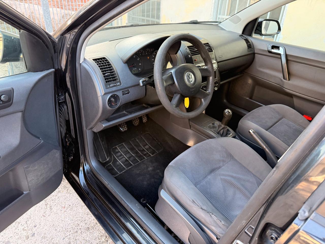 Volkswagen Polo 1.2/64CV 12V 5p. Comfortline