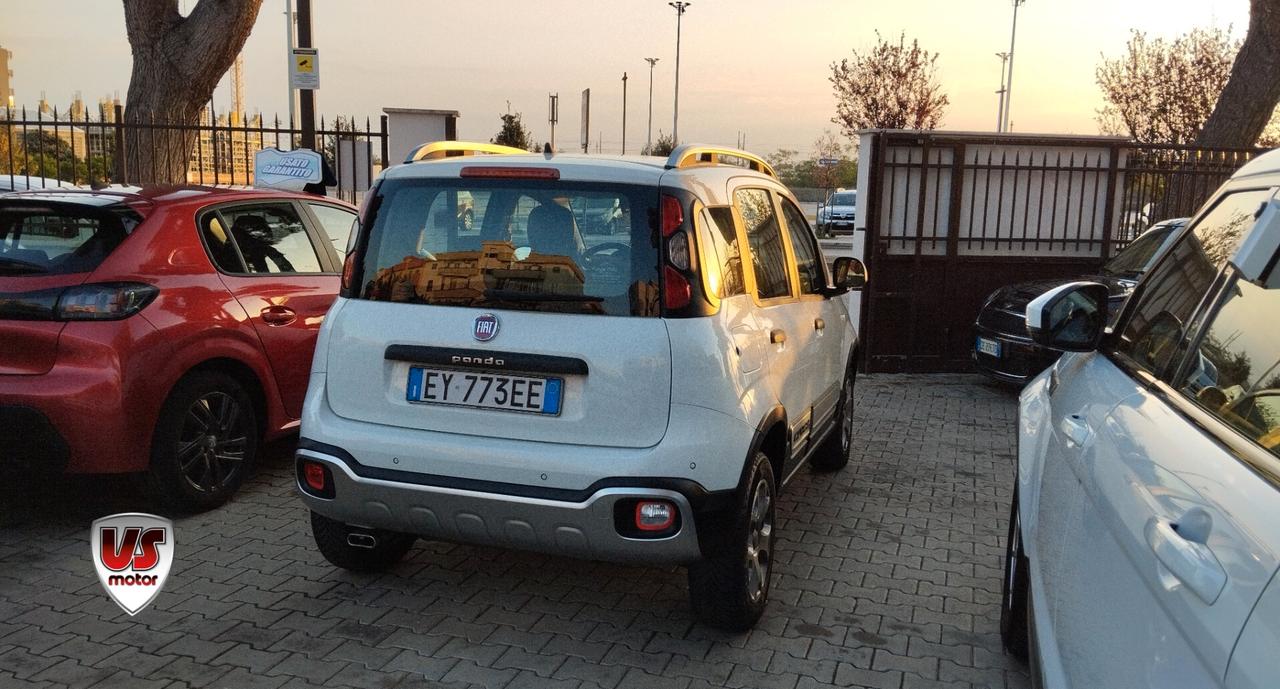 FIAT PANDA CROSS PREZZO BLACK WEEK