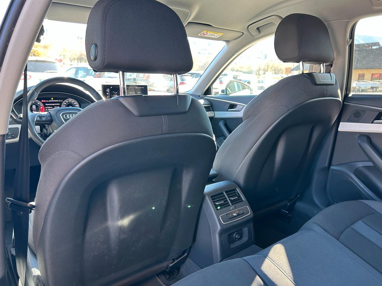 Audi A4 Avant S-LINE 40 TDI S tronic edition