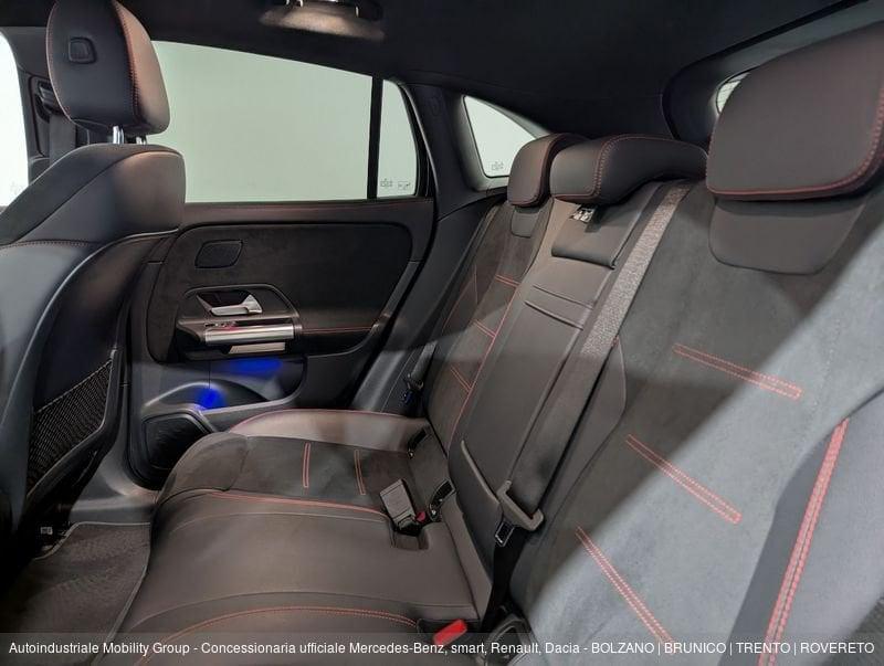 Mercedes-Benz EQA 250 + PREMIUM AUTOMATIC
