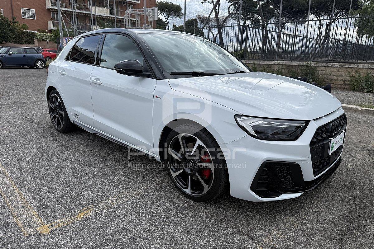 AUDI A1 SPB 40 TFSI S tronic Identity Black