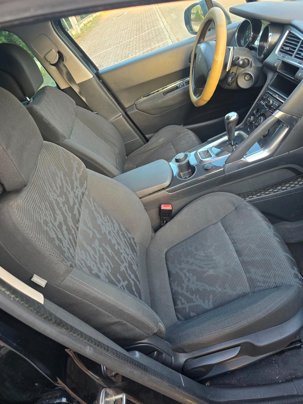 Peugeot 3008 1.6 HDi 110CV CAMBIO ROBOTIZZATO Perfetta