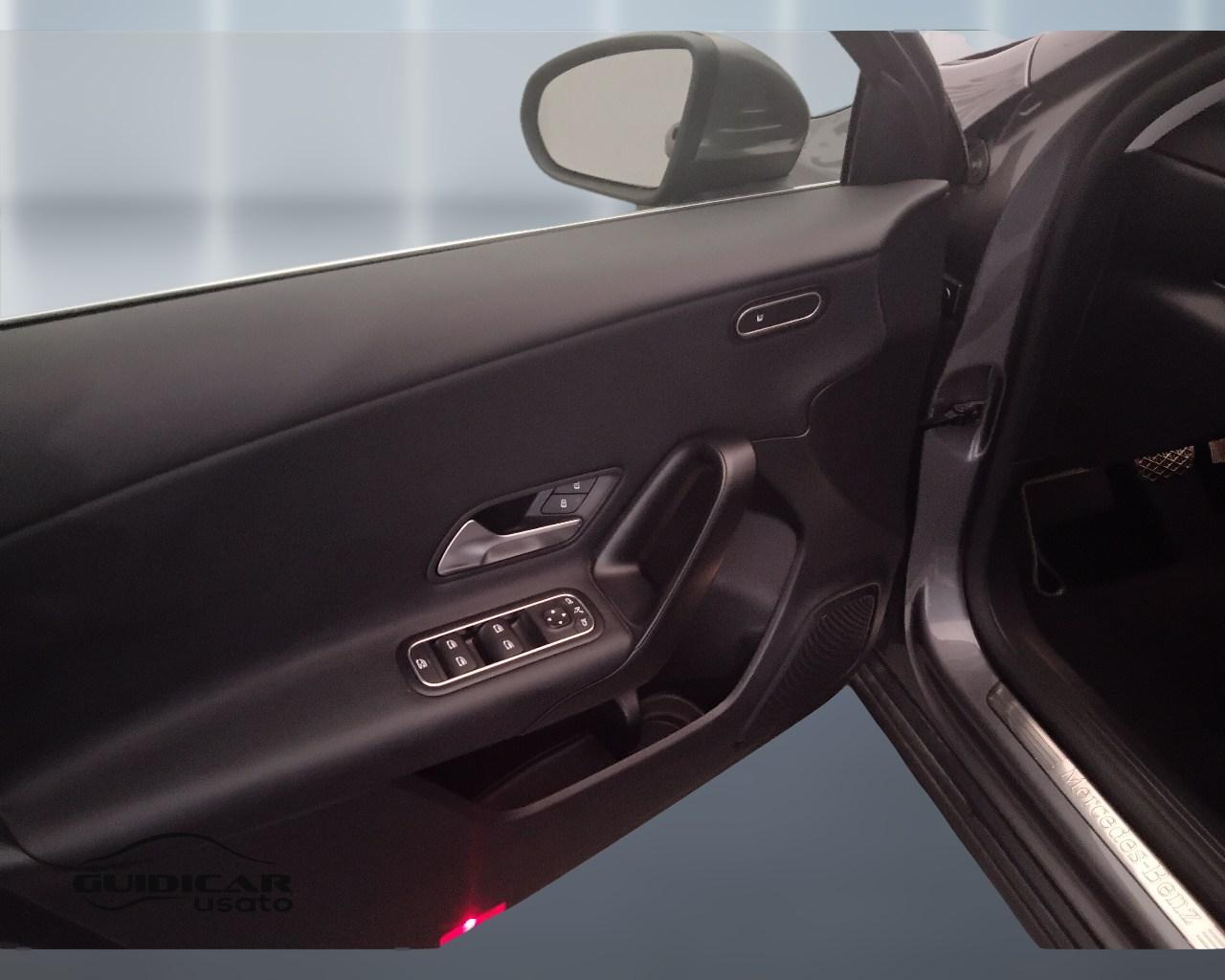 Mercedes-Benz Classe A - W177 2023 - A 180 d Advanced auto