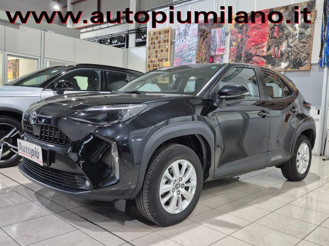 TOYOTA Yaris Cross 1.5 Hybrid 5p. E-CVT AWD-i Business