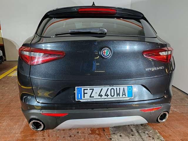 Alfa Romeo Stelvio 2.2d 190cv Q4 Navi + Palette al Volante + Camera