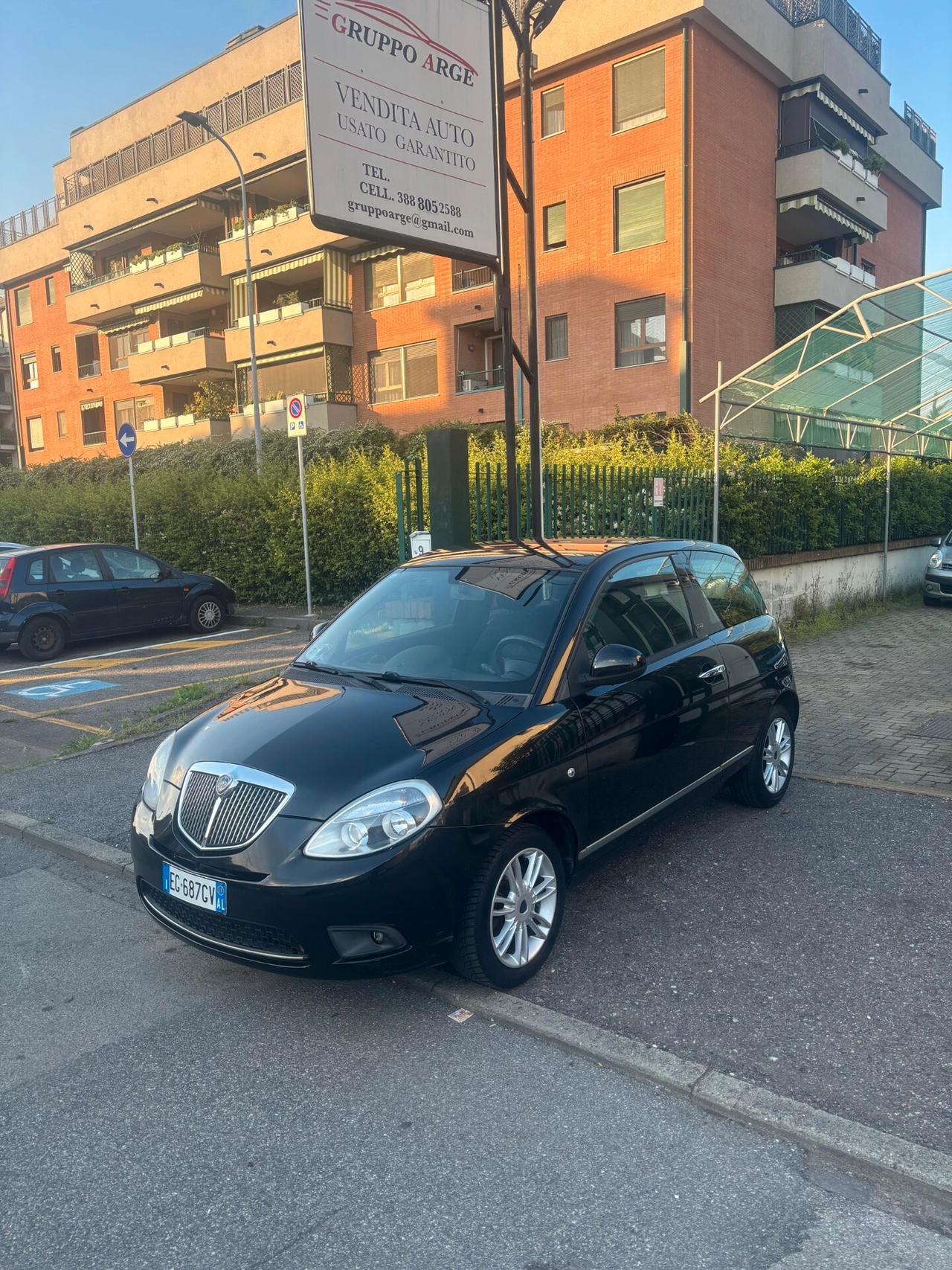 Lancia Ypsilon 1.2 69 CV Platinum