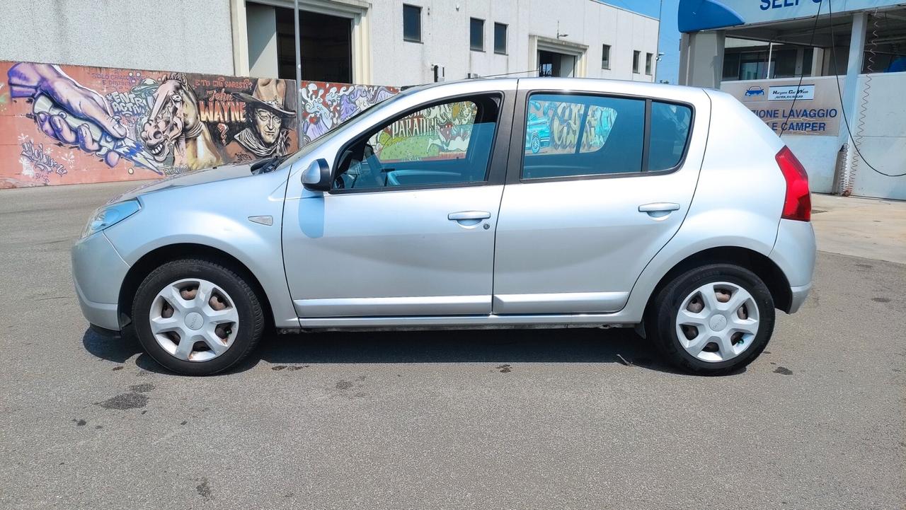 Dacia Sandero 1.4 8V GPL NEOPATENTATI - 2010