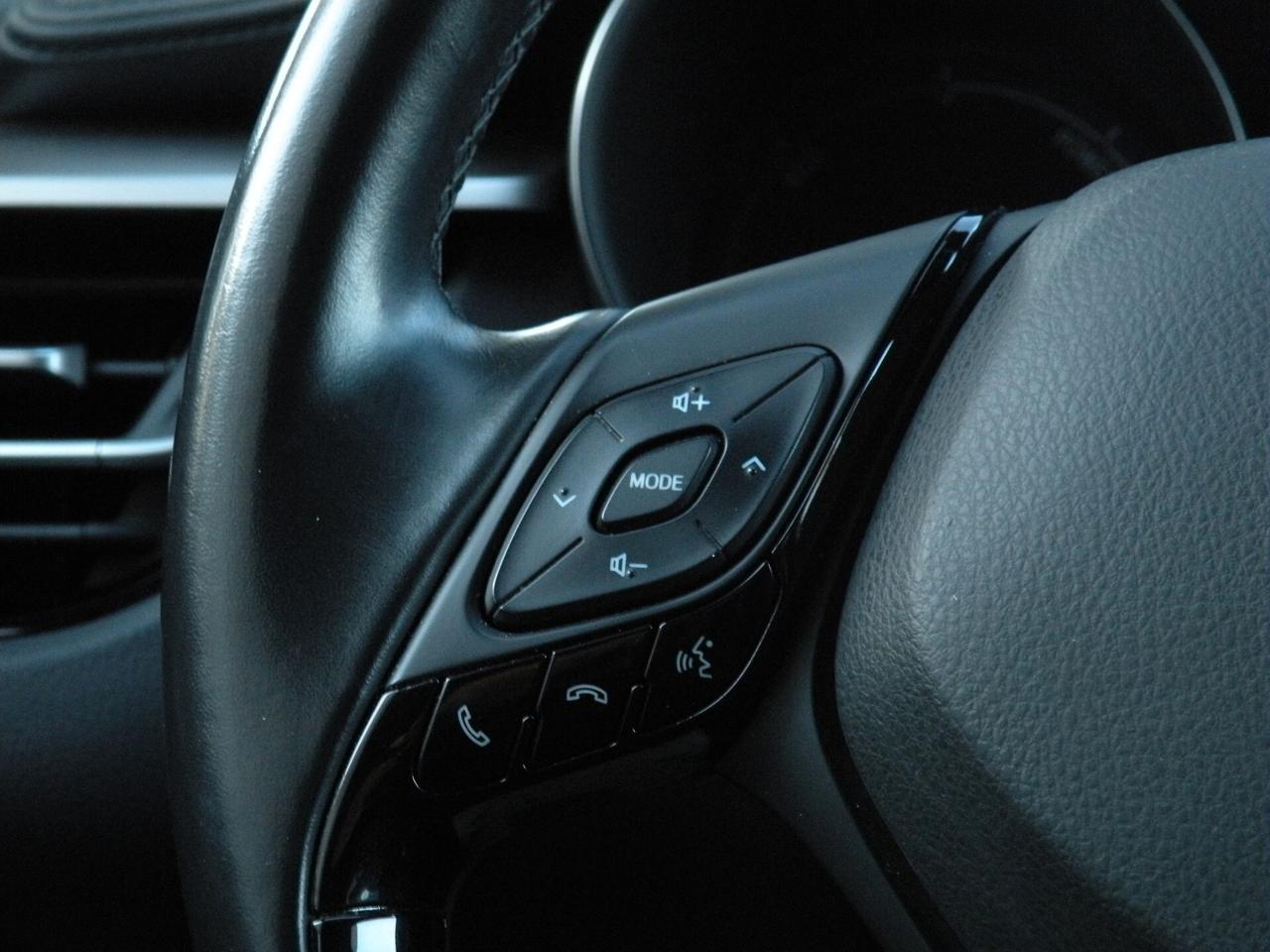TOYOTA C-HR 1.8 Hybrid E-CVT Lounge 2019