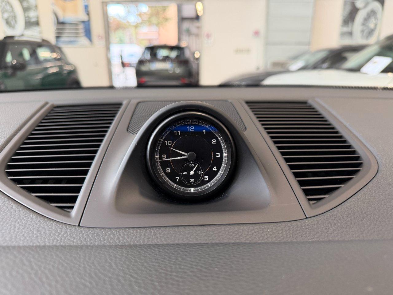 Porsche Macan 2.0 265cv PDK - 21" - Tetto - Carplay - Wrap Verde