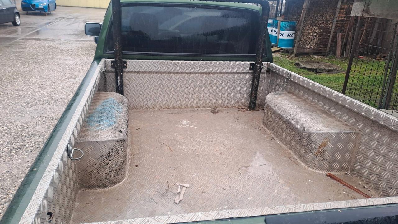 Nissan NAVARA Pick Up CABINASINGOLA