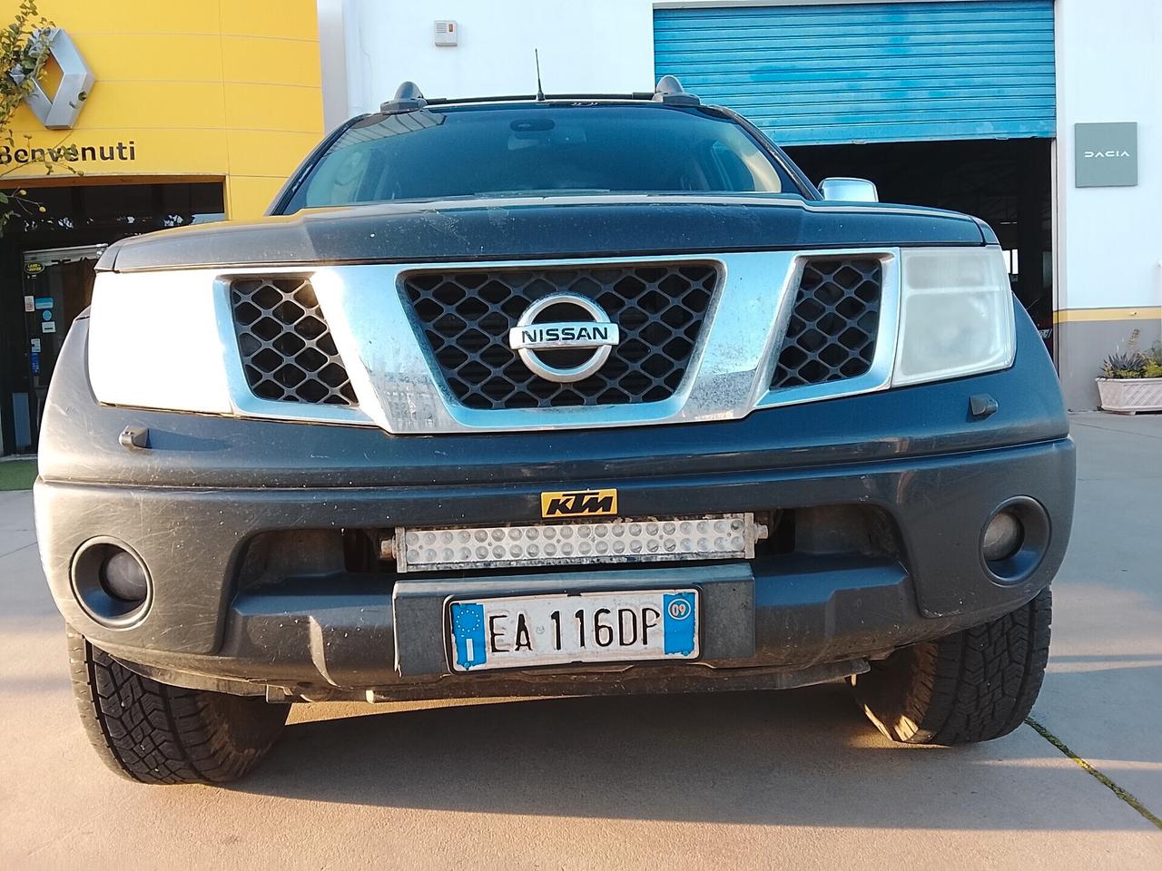 NISSAN Navara Doppia Cabina 2.500 dCi 171cv 4WD