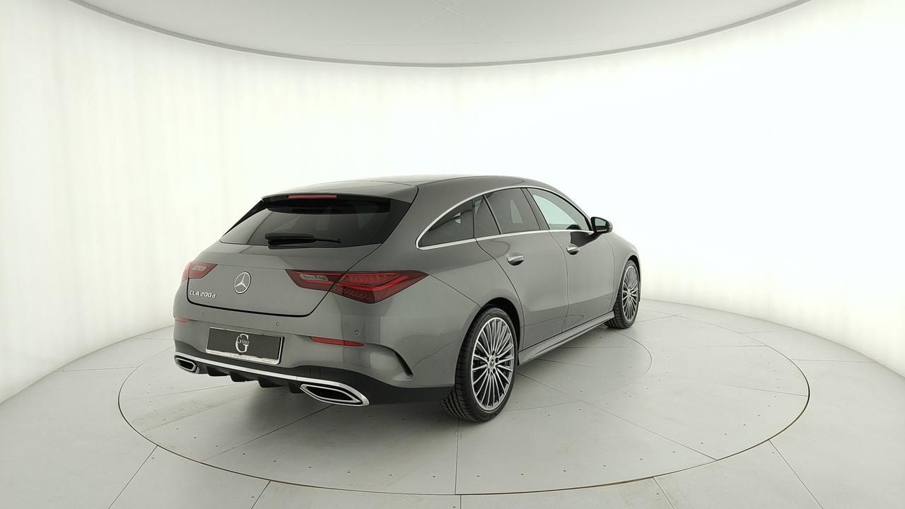 Mercedes-Benz CLA Shooting Brake 200 d AMG Line Advanced Plus auto