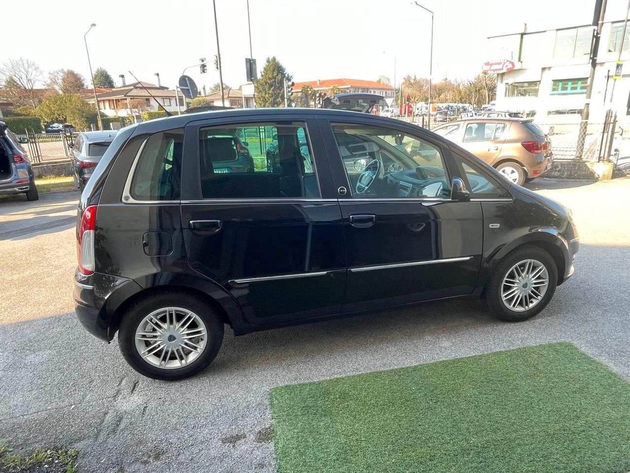 Lancia MUSA 1.4 8V Ecochic (GPL) Diva