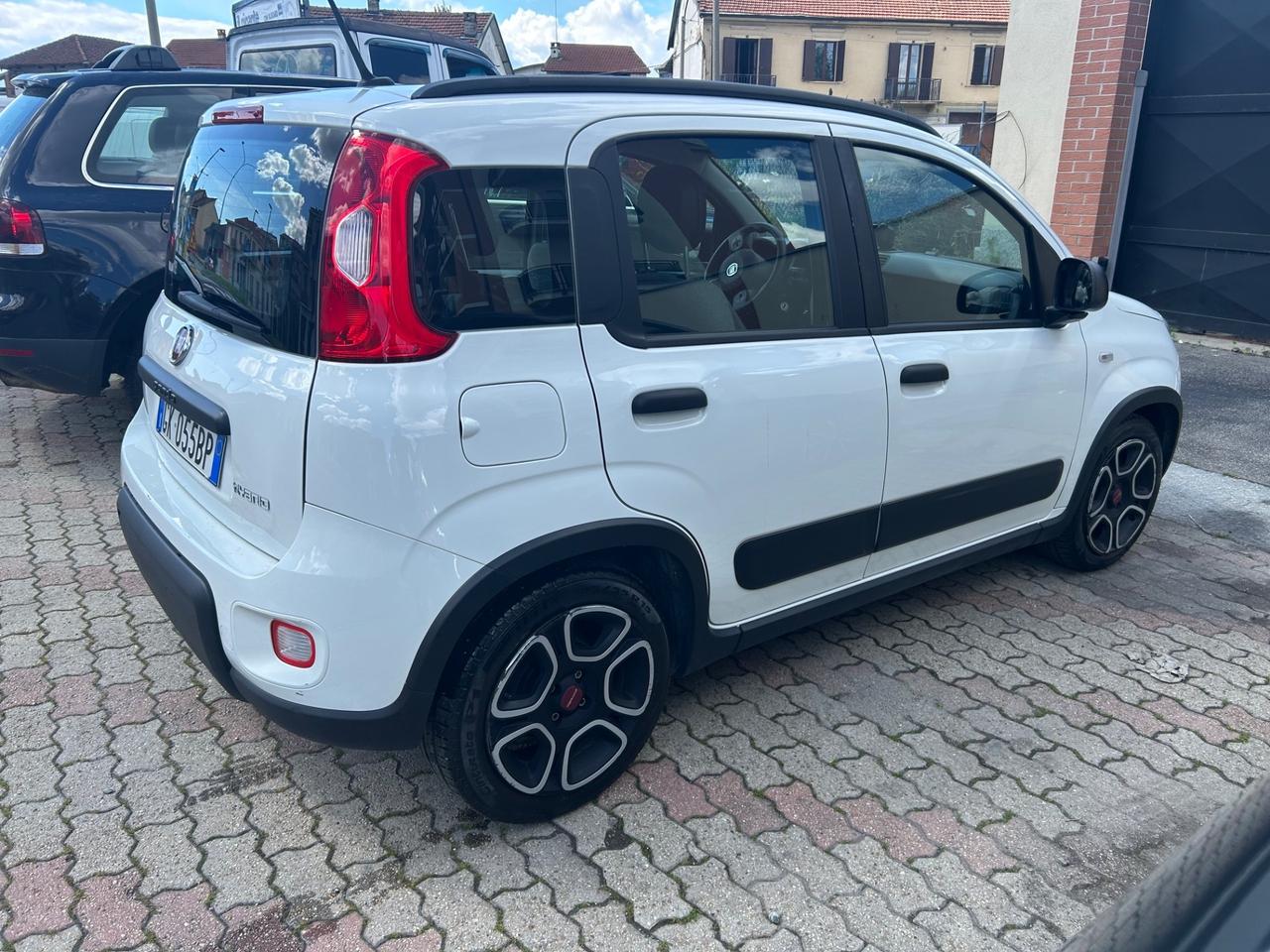 Fiat Panda 1.0 FireFly S&S Hybrid City Life nessun vincolo