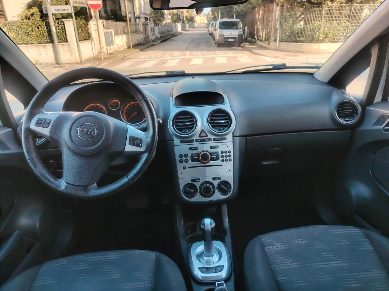 Opel Corsa 1.2 5 porte Cosmo