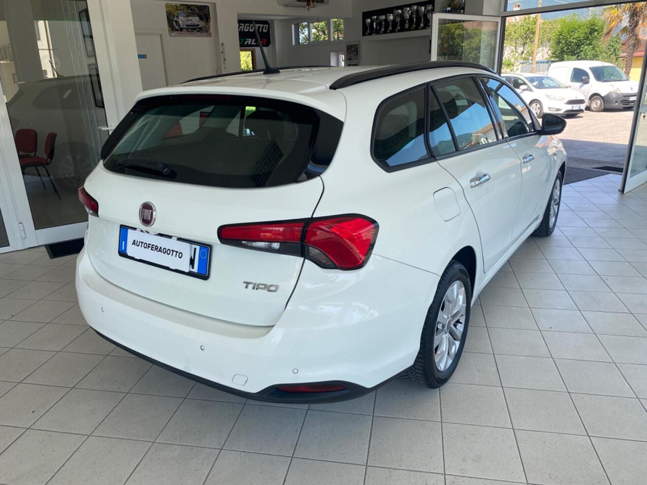 Fiat Tipo 1.6 Mjt S&S SW Lounge -2017