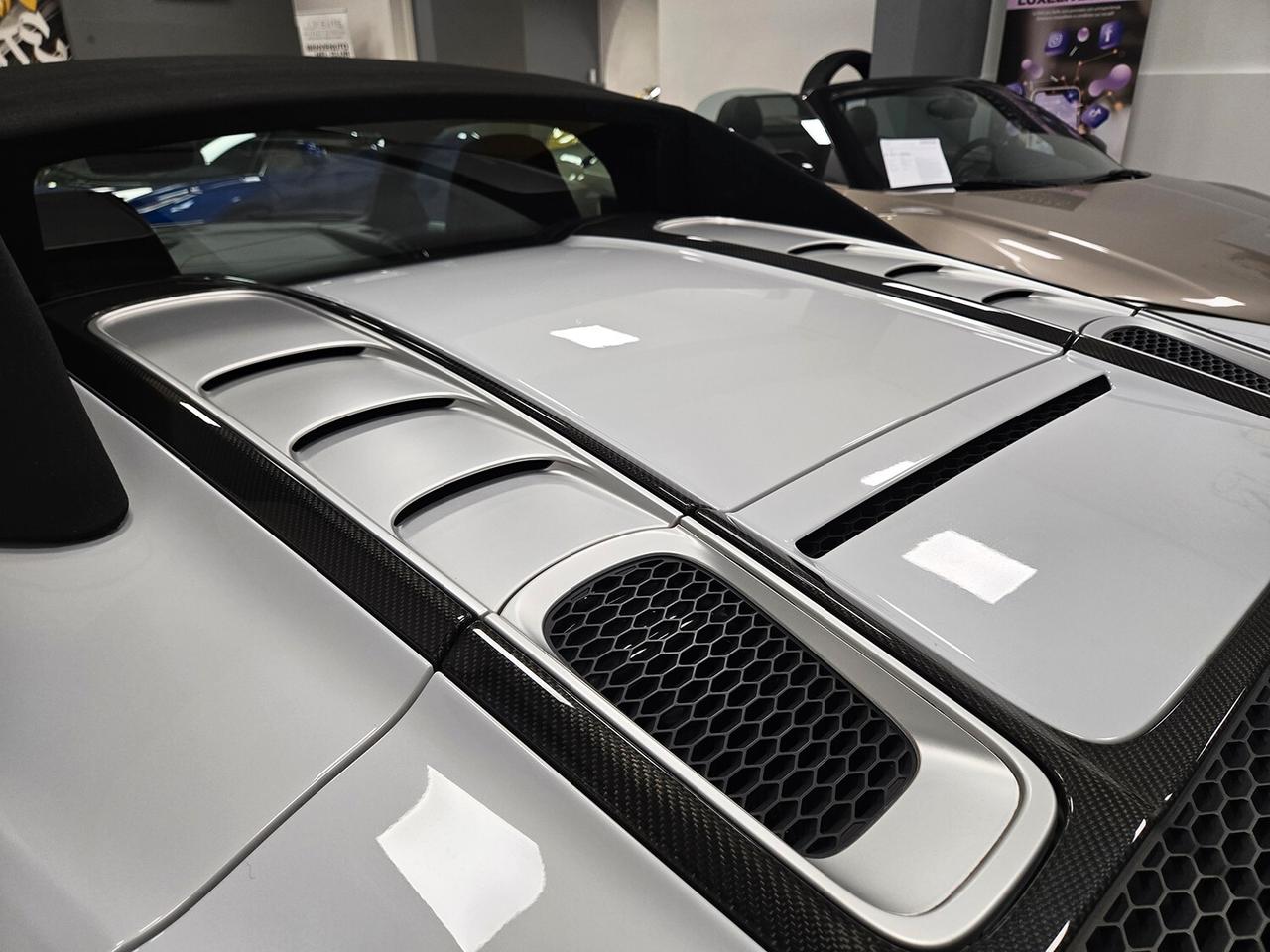 Audi R8 Spyder-FULL SERVICE UNICA 610CV BOLLO RIDOTTO!