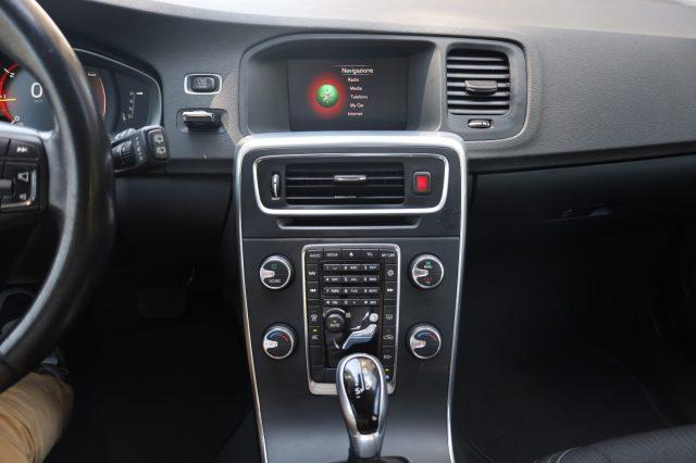 VOLVO V60 D2 Geartronic Automatica Navi Tel USB LED Cockpit