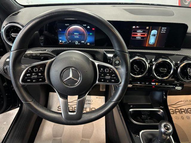 MERCEDES-BENZ A 180 d Executive Full Optional