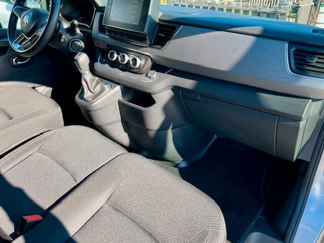 Renault Trafic 2.0 dCi 150 EDC SpaceClass L1