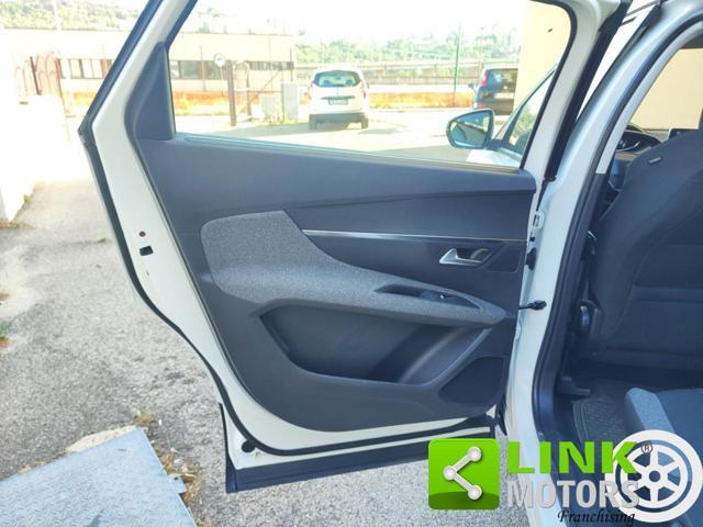 PEUGEOT 5008 BlueHDi 130 S&S Business