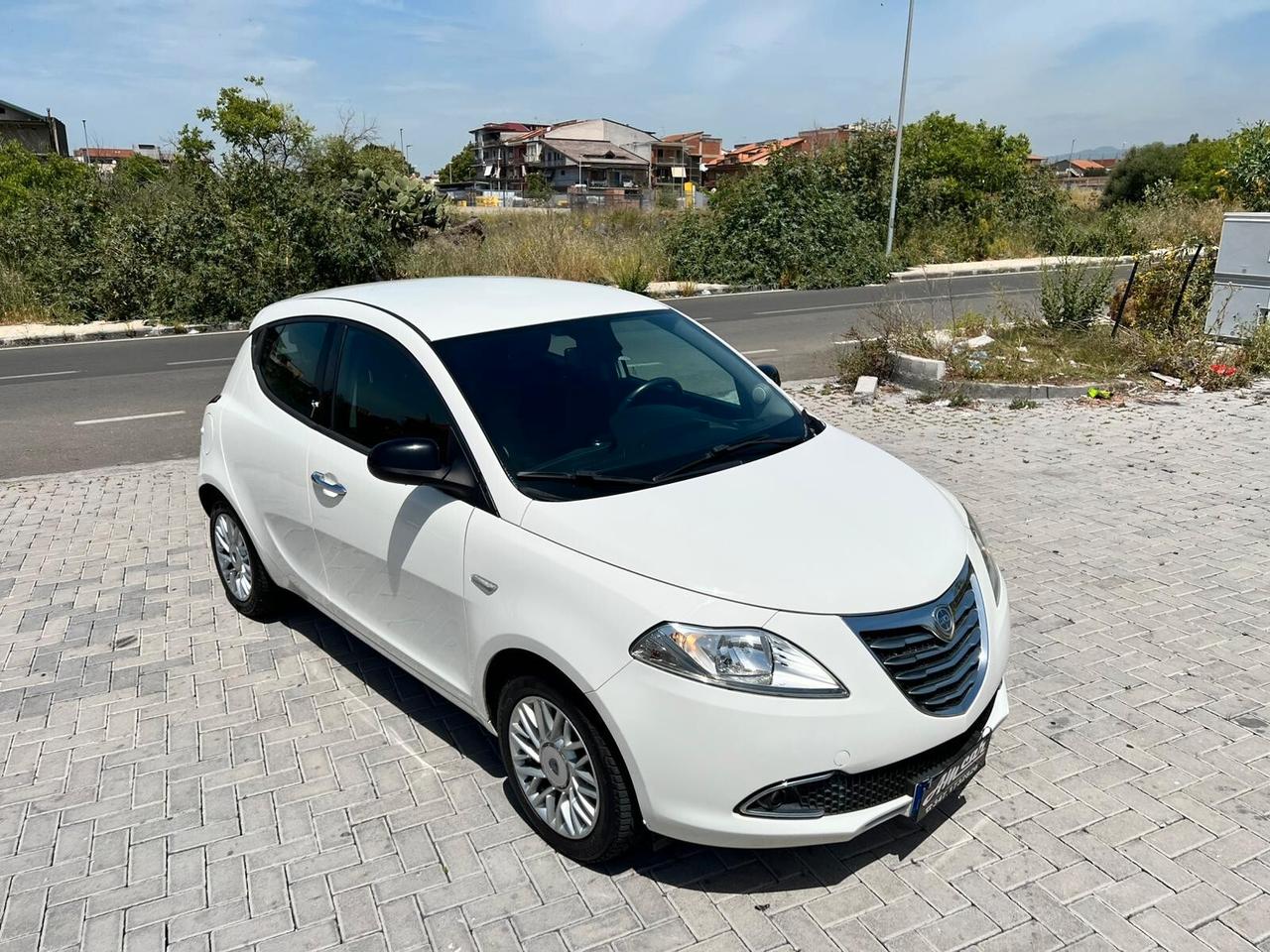 Lancia Ypsilon 1.3MLJT COME NUOVA FULL 2014