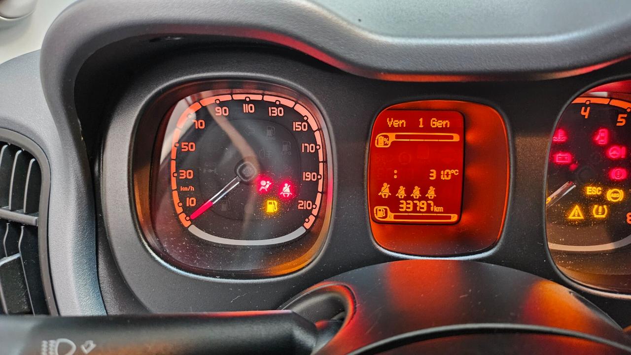Fiat Panda 1.0 IBRIDA city life Targa GH966MR