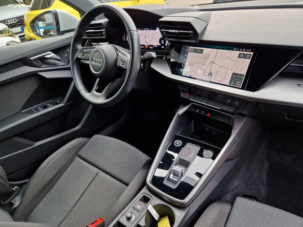 Audi A3 SPB 40 TFSI quattro S tronic Business Advanced