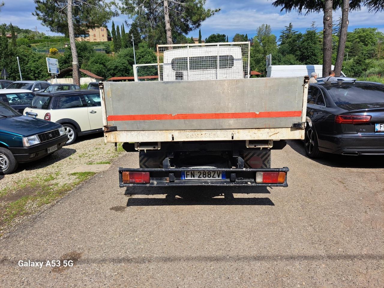 Nissan L-35 ribaltabile trilaterale patente b
