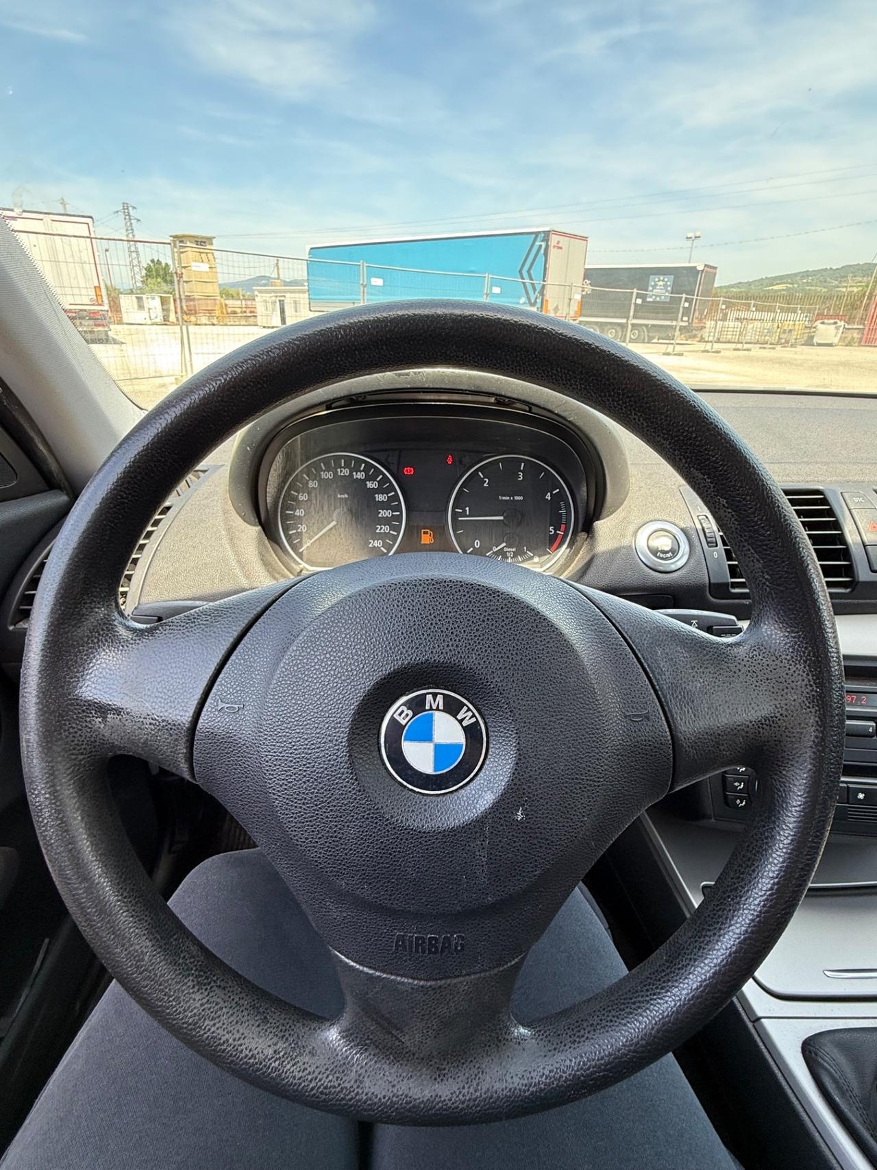 Bmw 118 118d cat 5 porte Eletta
