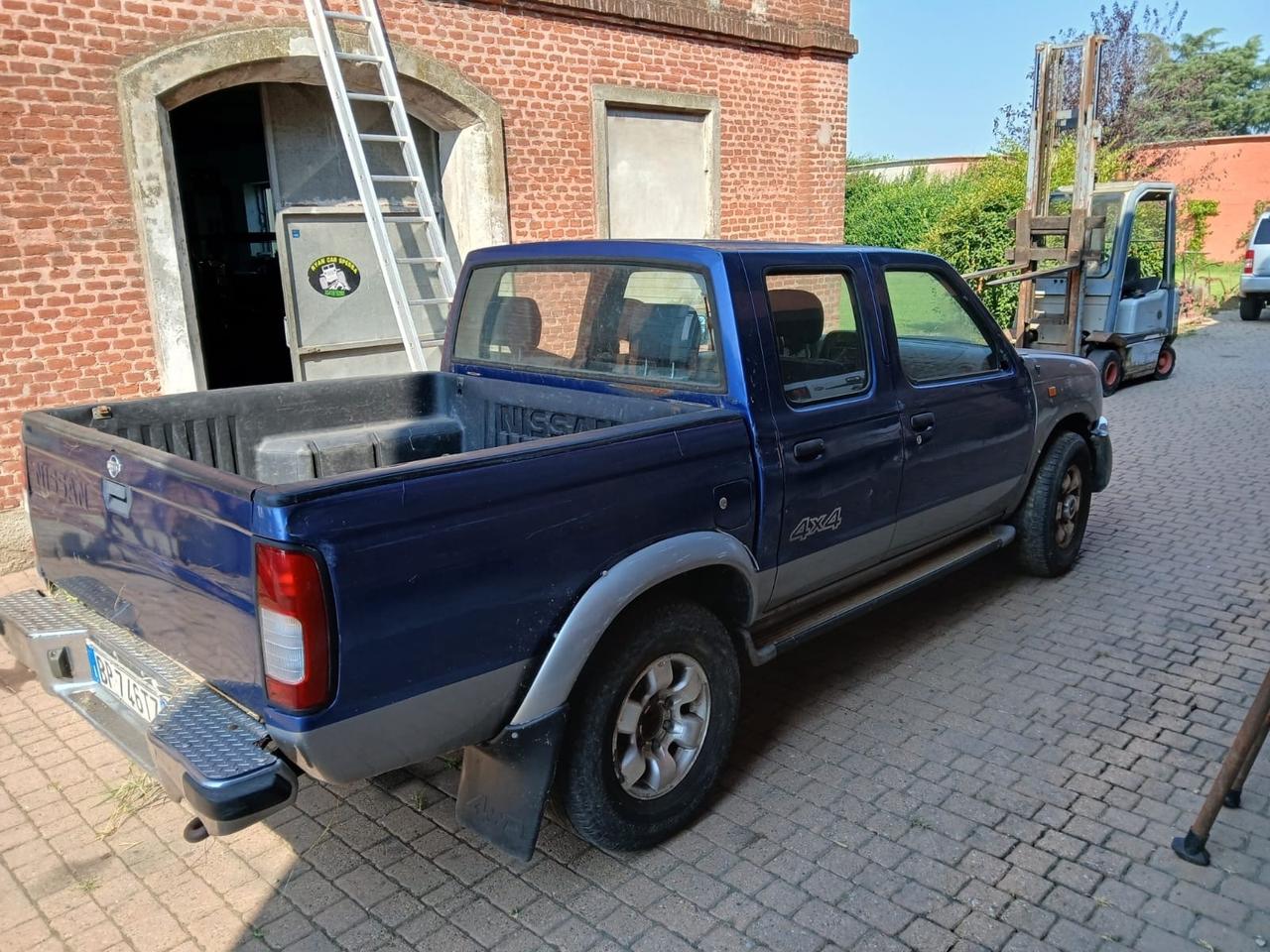 Nissan Pick Up Pick-up 2.5 TD 4 porte Double Cab