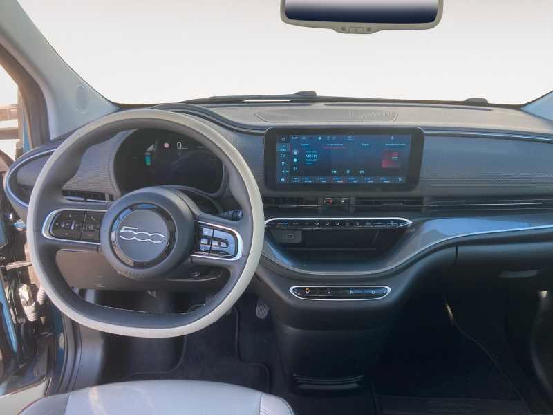 FIAT 500e 42 kWh La Prima