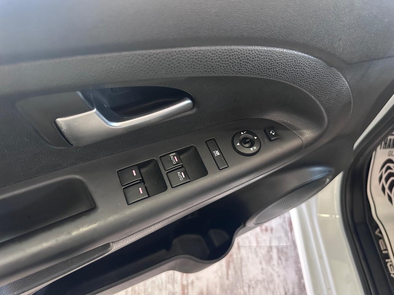 Kia Venga 1.4 Benzina CVVT Cool Ok Neopatentati