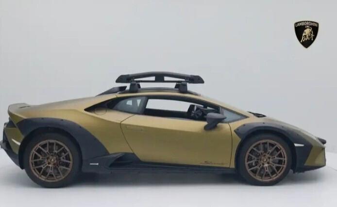 Lamborghini Huracan SPETTACOLARE Sterrato my 24 verde gea garanzia ufficiale
