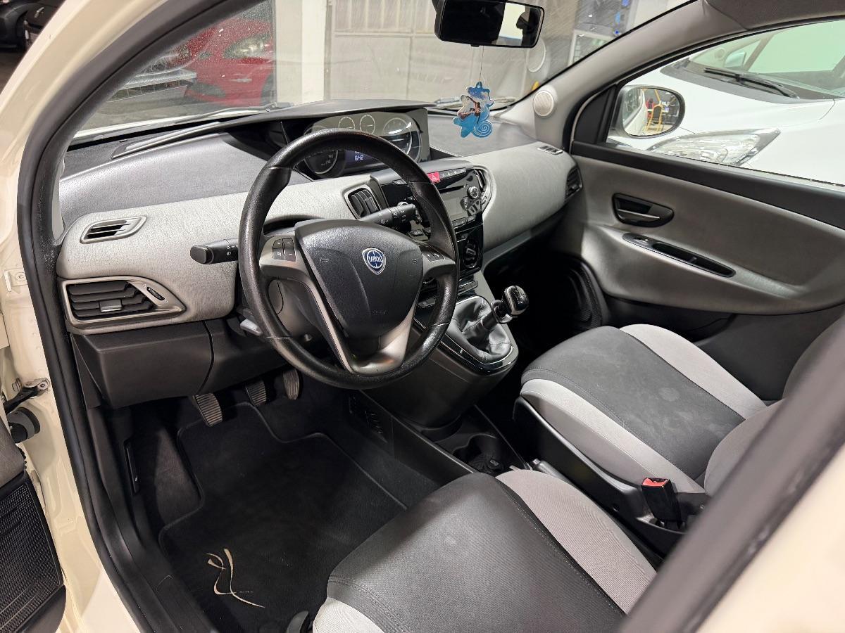 LANCIA - Ypsilon - 0.9 T.Air 80 CV 5p. Met.Ec. Pla.