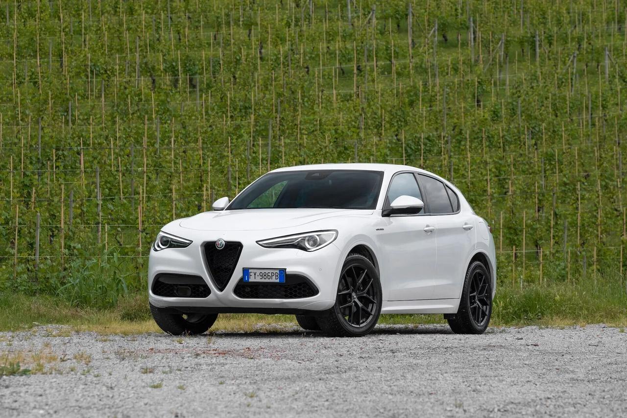 Alfa Romeo Stelvio 2.2 210 CV AT8 Q4 Business T...