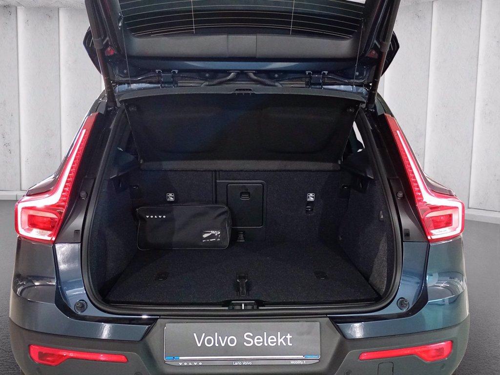 VOLVO XC40 2.0 b3 Ultra Black Edition auto del 2025