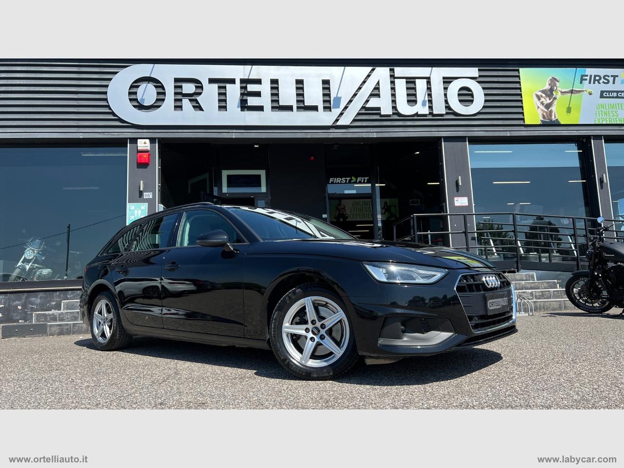 AUDI A4 Avant 35 TDI/163CV MHVE S tronic Business IVA DEDUCIBILE
