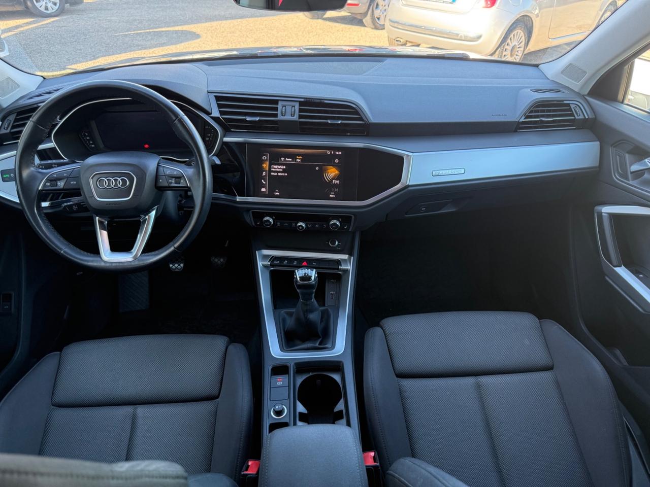 Audi Q3 35 TDI quattro Business Advanced